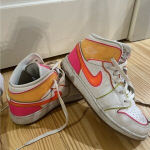 Kids Nike Jordan 1 Mid SE Edge Glow